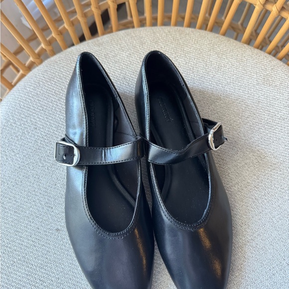 NWOT Black Mary Jane Flats - Picture 7 of 7